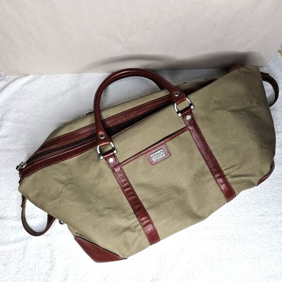 Cutter & Buck Khaki Canvas & Brown Leather Adjustable Leather Strap Travel Bag - Picture 1 of 16